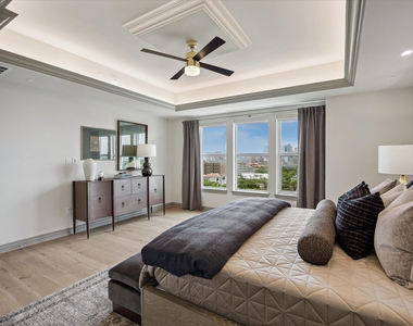 1717 Bissonnet Street - Photo Thumbnail 14