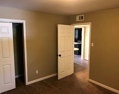 638 Heidrich St Street - Photo Thumbnail 12