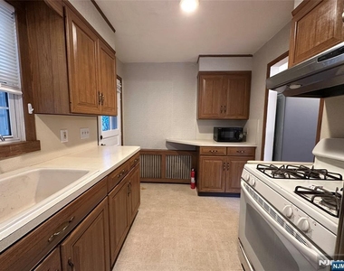 31 Oak - Photo Thumbnail 8