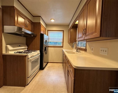 31 Oak - Photo Thumbnail 6