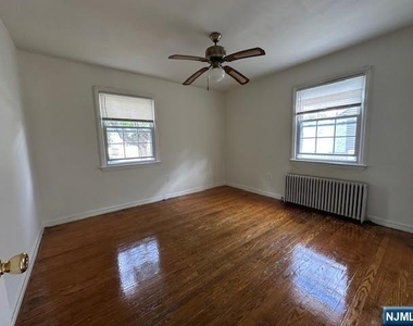 31 Oak - Photo Thumbnail 13