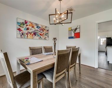 5118 Sanford Road - Photo Thumbnail 3