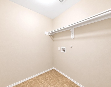 12830 Lodenbriar Drive - Photo Thumbnail 13