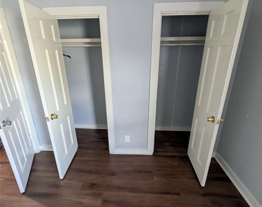 205 Elmo Avenue - Photo Thumbnail 12
