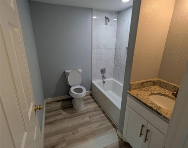 205 Elmo Avenue - Photo Thumbnail 9