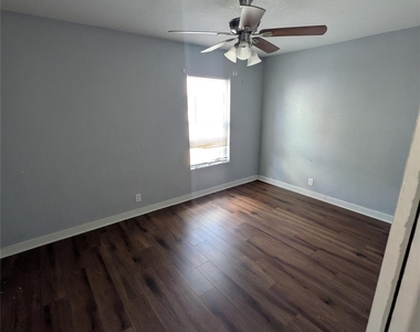 205 Elmo Avenue - Photo Thumbnail 13