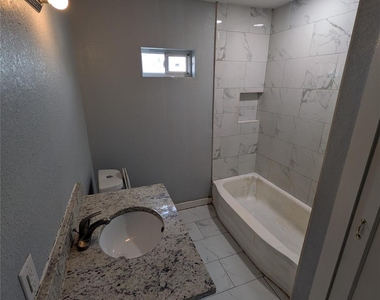 205 Elmo Avenue - Photo Thumbnail 15