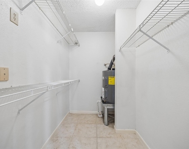 1311 Antoine Drive - Photo Thumbnail 6