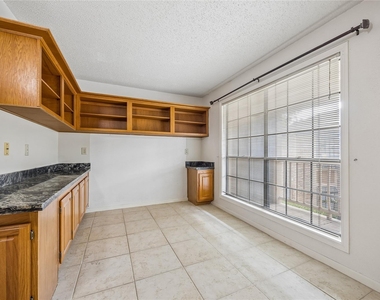 1311 Antoine Drive - Photo Thumbnail 4