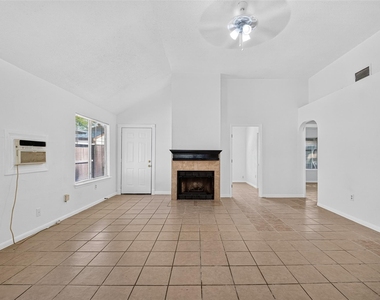 1126 Holbech Lane - Photo Thumbnail 11