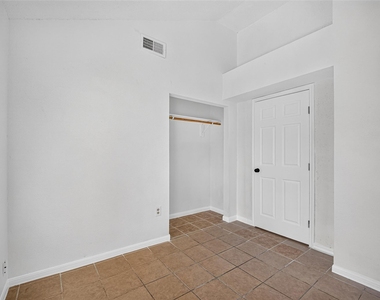 1126 Holbech Lane - Photo Thumbnail 22