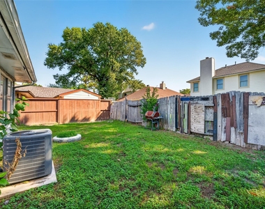 1126 Holbech Lane - Photo Thumbnail 27
