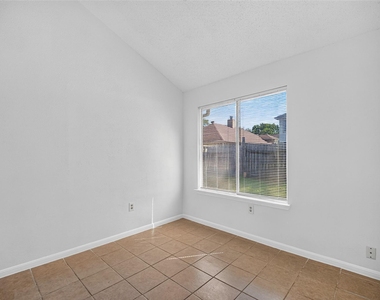 1126 Holbech Lane - Photo Thumbnail 21