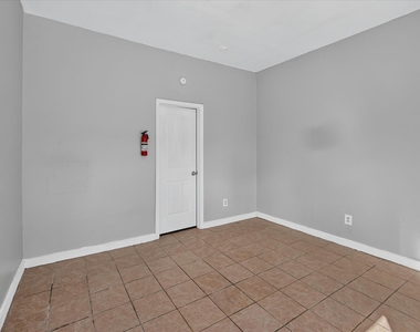 3401 Ennis Street - Photo Thumbnail 5