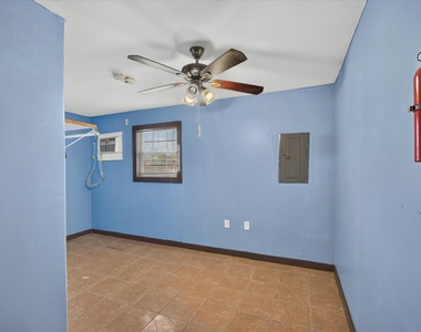 3401 Ennis Street - Photo Thumbnail 8