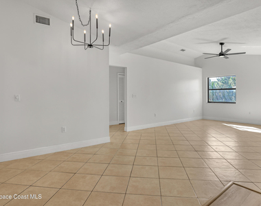 1635 Adview Road Se - Photo Thumbnail 10