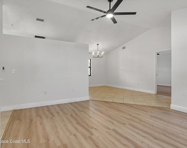 1635 Adview Road Se - Photo Thumbnail 7
