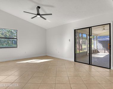 1635 Adview Road Se - Photo Thumbnail 12