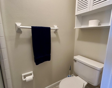 201 Saint Lucie Lane - Photo Thumbnail 11