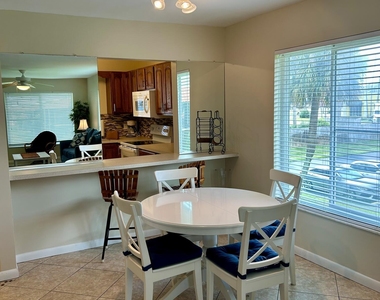 201 Saint Lucie Lane - Photo Thumbnail 4