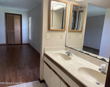 424 Hurst Road Ne - Photo Thumbnail 12