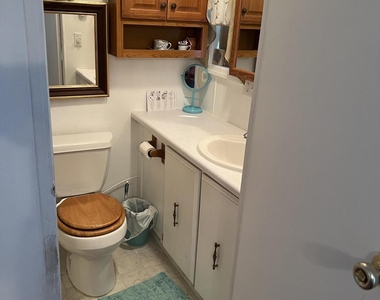 1019 Ne Moonlight Court Ne - Photo Thumbnail 16