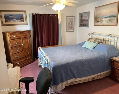 1019 Ne Moonlight Court Ne - Photo Thumbnail 18
