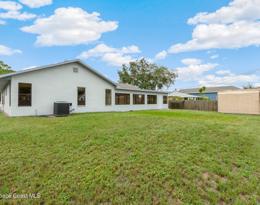 991 Tahiti Avenue Se - Photo Thumbnail 6