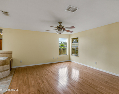 991 Tahiti Avenue Se - Photo Thumbnail 24