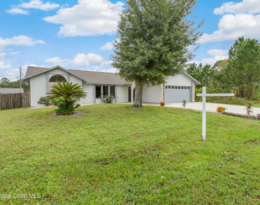 991 Tahiti Avenue Se - Photo Thumbnail 1