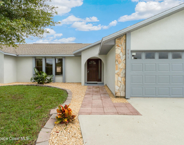 991 Tahiti Avenue Se - Photo Thumbnail 2