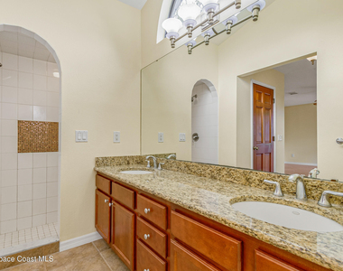 991 Tahiti Avenue Se - Photo Thumbnail 30