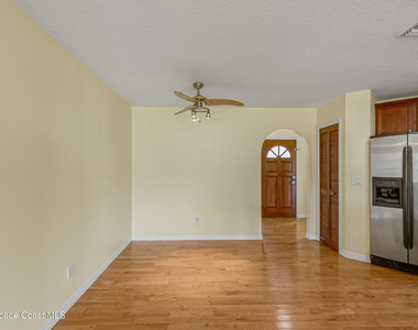 991 Tahiti Avenue Se - Photo Thumbnail 16