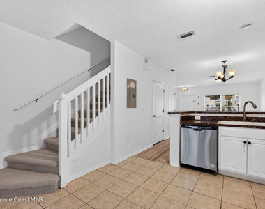 1391 Hampton Park Lane - Photo Thumbnail 6