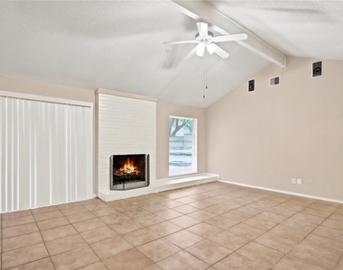 22423 Deville Drive - Photo Thumbnail 2