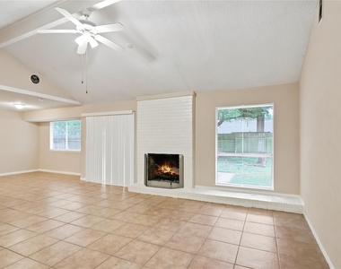 22423 Deville Drive - Photo Thumbnail 3