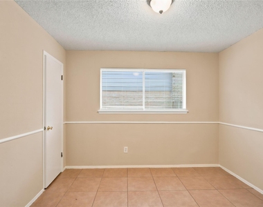 22423 Deville Drive - Photo Thumbnail 15