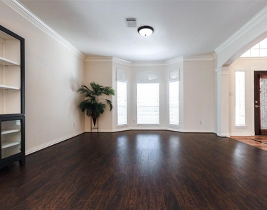 4023 Portofino Court - Photo Thumbnail 2