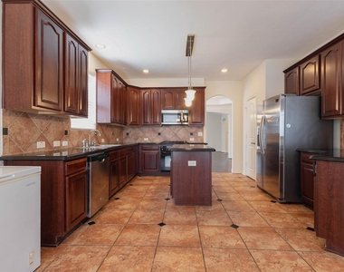 4023 Portofino Court - Photo Thumbnail 4