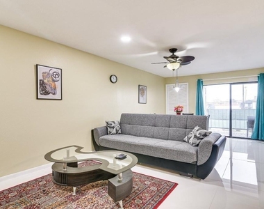 2824 S Bartell Drive - Photo Thumbnail 1