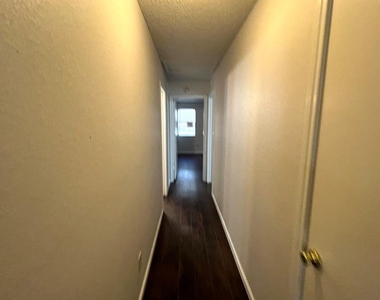 6327 Goforth Street - Photo Thumbnail 3