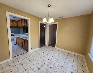 36 18th Avenue N - Photo Thumbnail 6