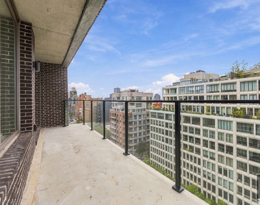 St Marks Place - Photo Thumbnail 9