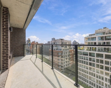 St Marks Place - Photo Thumbnail 2