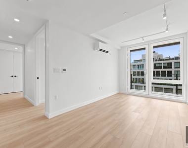 St Marks Place - Photo Thumbnail 14