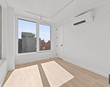 St Marks Place - Photo Thumbnail 7