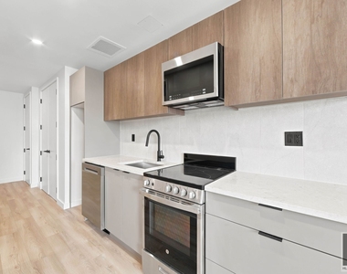 4 Avenue - Photo Thumbnail 5