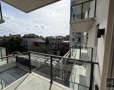 4 Avenue - Photo Thumbnail 5