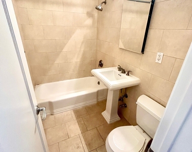 East 65th Street - Photo Thumbnail 9