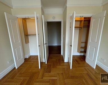 West 79 Street - Photo Thumbnail 6